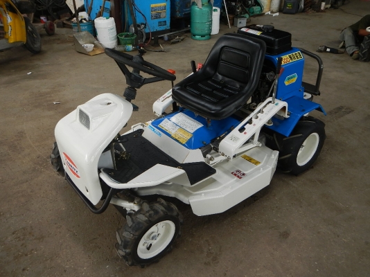 ขายรถตัดหญ้า OREC RM90V 11แรง พร้อมใช้งาน ขายรถตัดหญ้า OREC RM90V 11แรง พร้อมใช้งาน