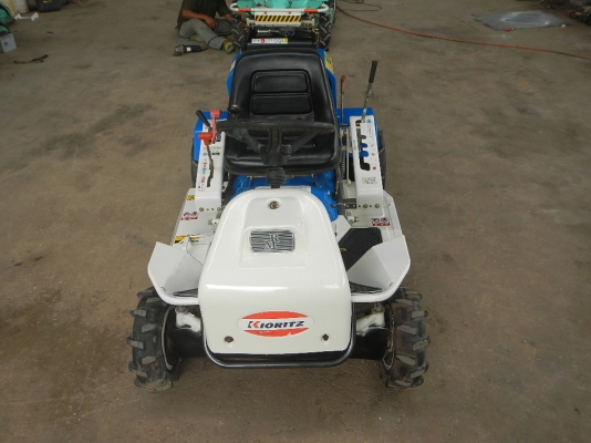 ขายรถตัดหญ้า OREC RM90V 11แรง พร้อมใช้งาน ขายรถตัดหญ้า OREC RM90V 11แรง พร้อมใช้งาน