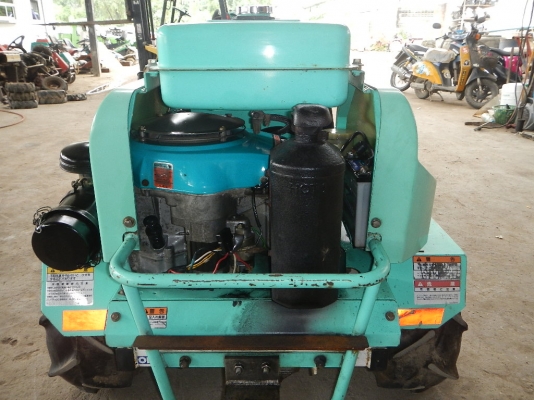 ขายรถตัดหญ้า SATO SRM831VH 13H.P พร้อมใช้งาน ขายรถตัดหญ้า SATO SRM831VH 13H.P พร้อมใช้งาน