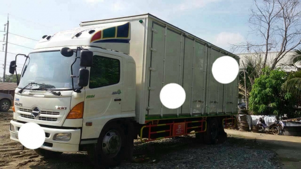 ฮีโน่เม็กก้าซี 46