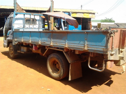 ISUZU ELF 110 HP 4BE1 กระบะมีคอกไม้คอกสูงให้ครบยาว 4.20 เมตรสามารถถอดเข้าออกได้ง่ายครับ เครื่องแห้งแน่นดี หัวเก๋งไม่มีผุ ภายในครบพร้อม ช่วงล่างเฟืองท้ายเป็นชุดของ ISUZU 85 แรง คัชซีไม่มีผุ ยางสภาพดีพร้อมบรรทุกพร้อมใช้งานได้เลย เอกสารทะเบียนครบพร้อมโอน ราค ISUZU ELF 110 HP 4BE1 กระบะมีคอกไม้คอกสูงให้ครบยาว 4.20 เมตรสามารถถอดเข้าออกได้ง่ายครับ เครื่องแห้งแน่นดี หัวเก๋งไม่มีผุ ภายในครบพร้อม ช่วงล่างเฟืองท้ายเป็นชุดของ ISUZU 85 แรง คัชซีไม่มีผุ ยางสภาพดีพร้อมบรรทุกพร้อมใช้งานได้เลย เอกสารทะเบียนครบพร้อมโอน ราค