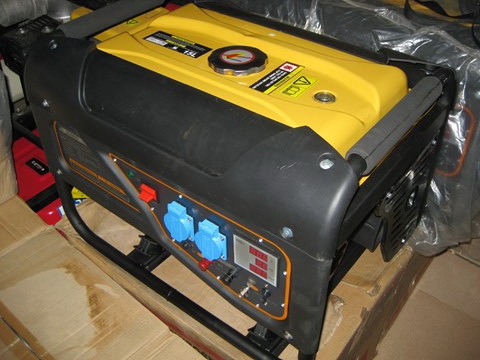 ขายเครื่องปั่นไฟ 2KVA. 220V. สินค้ามือหนึ่ง