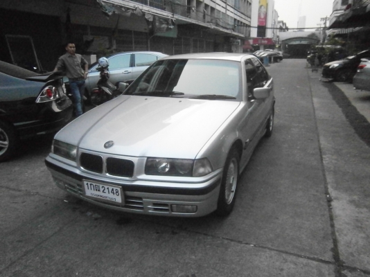ขาย BMW รุ่น 318i