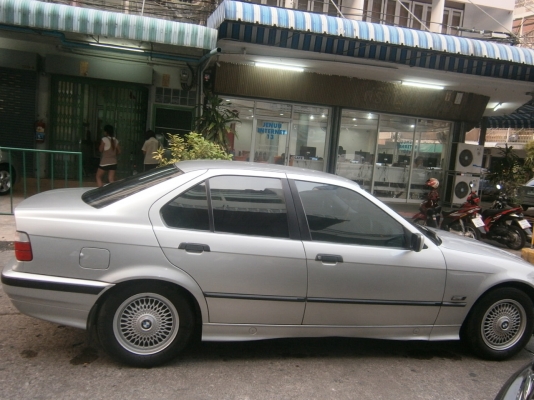 ขาย BMW รุ่น 318i