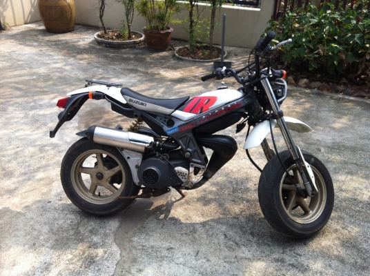 ขายมอไซร์ซูซูกิเมจิ110ซีๆๆล้อแม็กราคา2800บาทยังไม่ได้ขายครับ