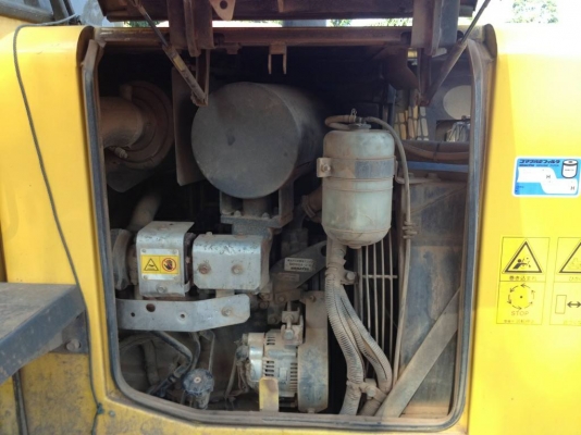 รถตักล้อยางKOMATSU WA80-3เอวอ่อนมีเก๋งแอร์เย็นต่อแขนแล้ว