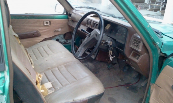 ขาย hero เบนซิล 1y ทะเบียนเต็ม มีผุในตัวรถ แชสซีดี