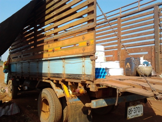 ISUZU NKR 110 HP 4BE1 กระบะคอกไม้ยาว 4.30 เมตร หัวบางเดิมดี เครื่องแห้งแรงดีไม่เยิ้ม ภายในเก๋งไม่มีผุคอนโซลอยู่ครบ ช่วงล่างคัชซีไม่มีดาม ยาง 7.50 ขอบ 16 เอกสารทะเบียนภาษีครบพร้อมโอน ราคาต่อรองได้ครับ