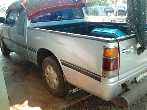 ISUZU TFR มังกรทอง SPACE CAB SL 2.5 MT ปี 38 รถบ้านสวยบางดีทั้งคัน ภายในครบสะอาด พวงมาลัยเพาเวอร์ เครื่องแห้งดี กระบะปูพื้นลายเนอร์ ช่วงล่างคัชซีสวยไม่มีผุ ยางสภาพดีพร้อมบรรทุกพร้อมใช้งาน เอกสารทะเบียนภาษีเต็มครบไม่ขาดพร้อมโอน ราคาต่อรองได้ครับ