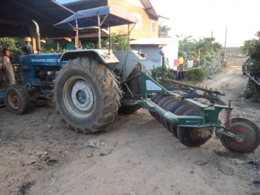 ขายรถไถฟอร์ด6600T5 สภาพสวยพร้อมใช้งานคับเอกสารใบอินวออย์