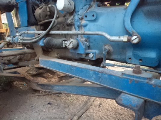 ขายรถไถฟอร์ด6600T5 สภาพสวยพร้อมใช้งานคับเอกสารใบอินวออย์