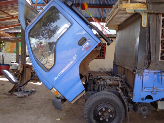 ขาย ISUZU NPR 130 HP เทอร์โบ ยูโร 2 ปี48 รถห้าง ขาย ISUZU NPR 130 HP เทอร์โบ ยูโร 2 ปี48 รถห้าง