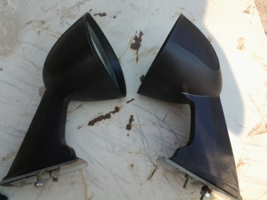 JOECLASSICขายกระจกติดแก้มของเดิมติดรฤดัสสันช้างเหยียบงานเก่าเก็บ....คู่ละ950..กระจกมองหลังอันละ..350.งานเก่าเก็บ..โลโก้ติดข้างแก้มดัสสันช้างเหยียบ..คู่ละ..600งานเก่าเก็บสนใจโทรสอบฤามได้เลย JOECLASSICขายกระจกติดแก้มของเดิมติดรฤดัสสันช้างเหยียบงานเก่าเก็บ....คู่ละ950..กระจกมองหลังอันละ..350.งานเก่าเก็บ..โลโก้ติดข้างแก้มดัสสันช้างเหยียบ..คู่ละ..600งานเก่าเก็บสนใจโทรสอบฤามได้เลย