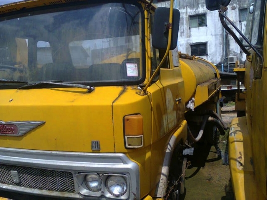 รถฮีโน่ 6 ล้อ บรรทุกน้ำ KL100 100 แรงม้า ( เจ้าของใช้ทุกน้ำยาง ) สนใจติดต่อ 081 - 6079515 รถฮีโน่ 6 ล้อ บรรทุกน้ำ KL100 100 แรงม้า ( เจ้าของใช้ทุกน้ำยาง ) สนใจติดต่อ 081 - 6079515