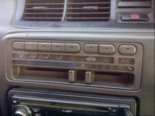 ขาย3Dr เกียร์ธรรดา LPG หัวฉีด เครื่อง D15B Sunloof ภายในตัวนอก สีสดๆ