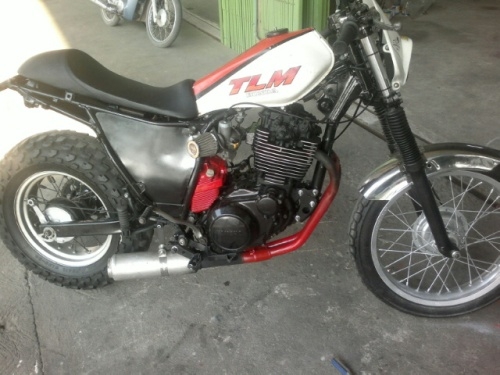 ขาย มอไซค์กลายพันธุ์ YAMAHA 400CC 35000