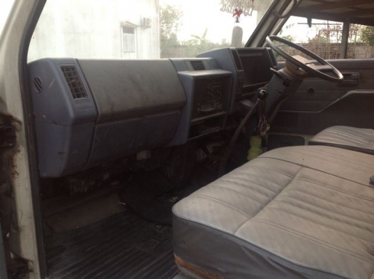 ขายด่วน!! อีซูซุ NKR 6ล้อ ขายด่วน!! อีซูซุ NKR 6ล้อ