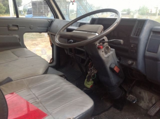 ขายด่วน!! อีซูซุ NKR 6ล้อ ขายด่วน!! อีซูซุ NKR 6ล้อ