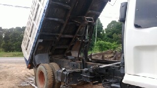 รถอิซูซุ  6  ล้อ  FSR  112     145 แรงม้า  ปี 37   สนใจติดต่อ 081 - 6079515