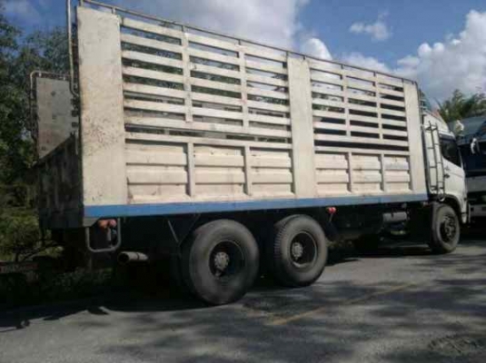 รถฮีโน่  10 ล้อ หลังถนน ( ไม่ดั๊ม )  260 แรงม้า  ปี 49   สนใจติดต่อ  081 - 6079515