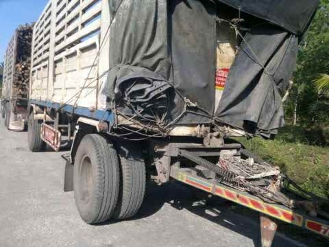 รถฮีโน่  10 ล้อ หลังถนน ( ไม่ดั๊ม )  260 แรงม้า  ปี 49   สนใจติดต่อ  081 - 6079515