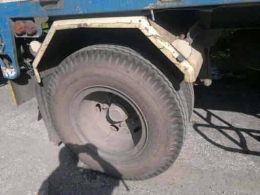 รถฮีโน่  10 ล้อ หลังถนน ( ไม่ดั๊ม )  260 แรงม้า  ปี 49   สนใจติดต่อ  081 - 6079515