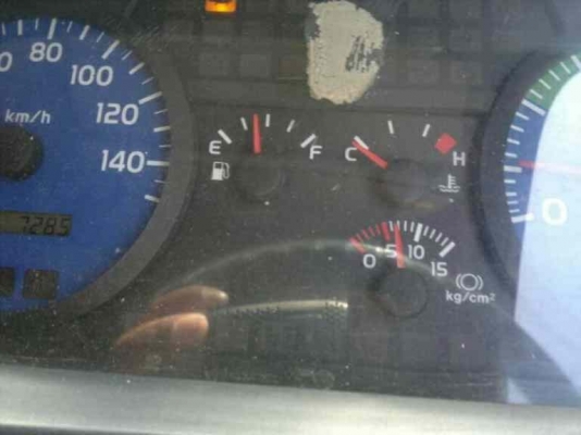 รถฮีโน่  10 ล้อ หลังถนน ( ไม่ดั๊ม )  260 แรงม้า  ปี 49   สนใจติดต่อ  081 - 6079515