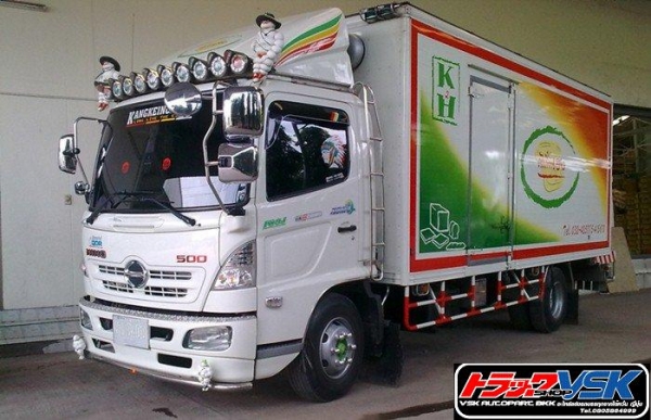 ร้าน VSK Autopart เซียงกงบางนาซอย 2 ขายของแต่งรถบรรทุกนำเข้าจากญี่ปุ่น