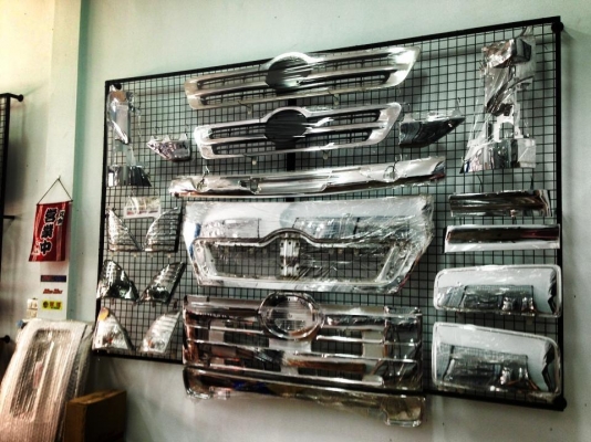 ร้าน VSK Autopart เซียงกงบางนาซอย 2 ขายของแต่งรถบรรทุกนำเข้าจากญี่ปุ่น