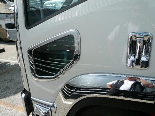 ร้าน VSK Autopart เซียงกงบางนาซอย 2 ขายของแต่งรถบรรทุกนำเข้าจากญี่ปุ่น