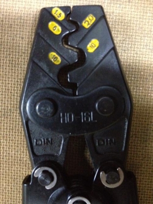 คีมย้ำหางปลา 16L WYNN's