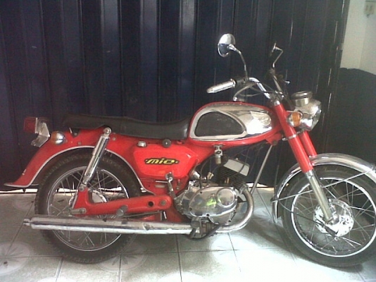 ขายคาวา b1 125 cc ทะเบียนโอน สวยๆ ชุบทั้งคัน เครื่องดี