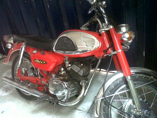 ขายคาวา b1 125 cc ทะเบียนโอน สวยๆ ชุบทั้งคัน เครื่องดี
