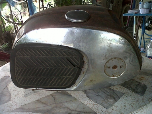 ขายถัง C92-95 สภาพดี ไม่ผุ มียาง มีฝา มีก็อกน้ำมันให้