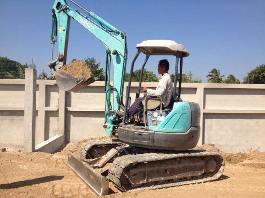ขายด่วน ถูกๆ KOBELCO 40 SR ช่วงล่างสวยสุด แทร็คใหญ่ สภาพสวย คอนโทรลรุ่นใหม่ ขับง่ายมากๆ