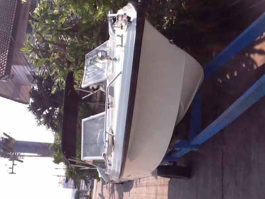 ขายเรือไฟเบอร์ 22  ฟุตพร้อมใช้ มีทะเบียน