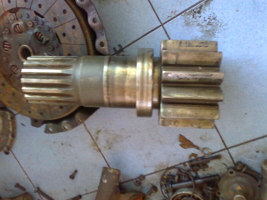 ขายด่วน!..อะไหล่ PINION GEAR พีเนี่ยนเกียร์ ขับเฟืองเอว สภาพยังสวย.