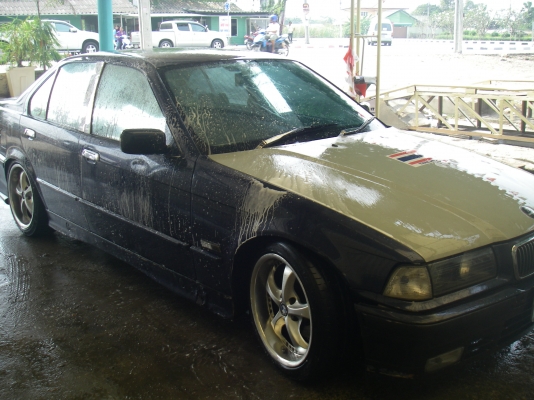 ขายด่วน ฺBMW318i ติดแก๊สหัวฉีด ยี้ห้อAC ถังโดนัด(ค่าติดตั้งแก๊สอย่างเดียว38000)