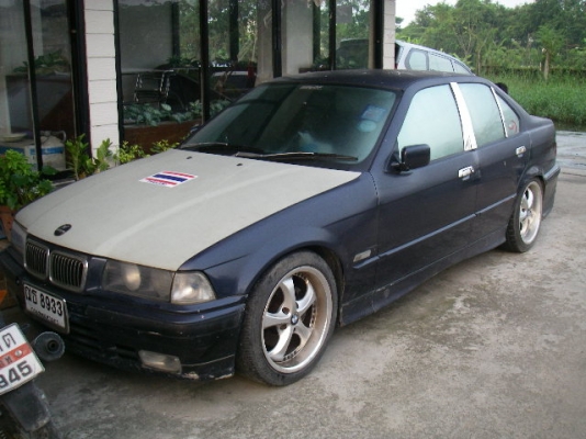 ขายด่วน ฺBMW318i ติดแก๊สหัวฉีด ยี้ห้อAC ถังโดนัด(ค่าติดตั้งแก๊สอย่างเดียว38000)