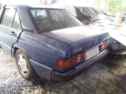 BENZ 190E 2 คัน 90000 BENZ 190E 2 คัน 90000