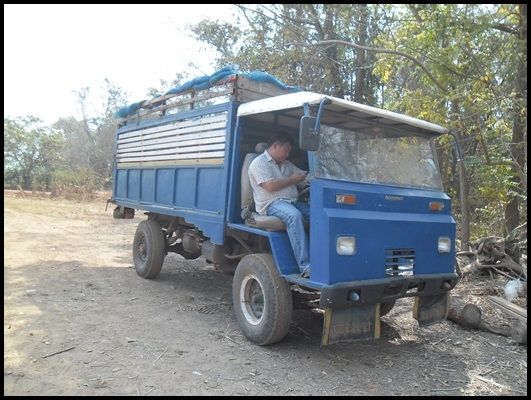 รถตุ๊กๆ ดั้ม วางเครื่อง 88 มีสโล