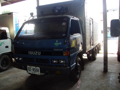 ขายรถ 6 ล้อ ISUZU 115 NPR