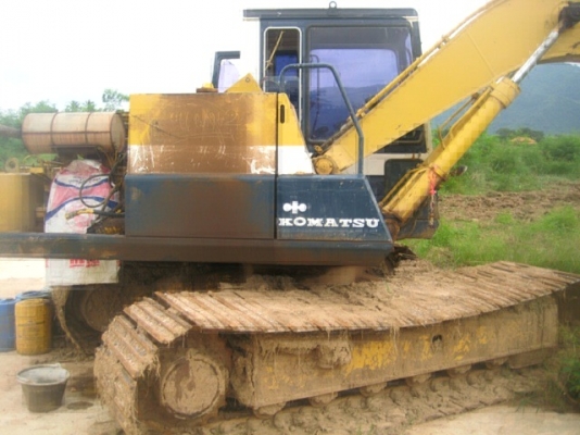 ขายด่วน!!  KOMATSU PC100-3  สภาพสวยพร้อมใช้ค่ะ