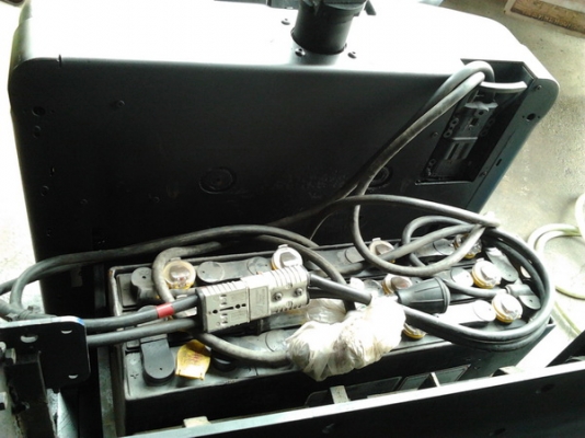 ขายรถยกไฟฟ้ายี่ห้อ BT