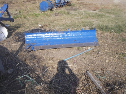 ขายชุดใบมีดรถไถฟอร์ดสภาพสวยพร้อมใช้ครบชุด