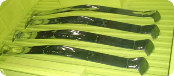 ขายกันชนหน้าดัทสัน 620สภาพสวยๆ ของใหม่เก่าเก็บ ไม่มีสนิมไม่บุบ