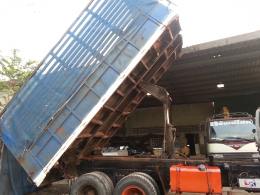 ขายสิบล้อเพลาเดียวดั้ม เป็น เจซีเอ็ม หัว ร๊อกกี้ สภาพพร้อมใช้ครับ