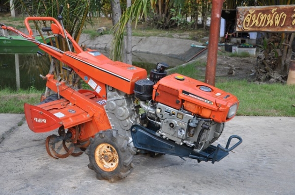 ขายรถไถเดินตาม KUBOTA KU82 เครื่องยนต์ดีเซล รุ่นใหม่คันใหญ่