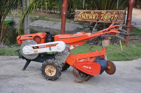 ขายรถไถเดินตาม KUBOTA KU82 เครื่องยนต์ดีเซล รุ่นใหม่คันใหญ่