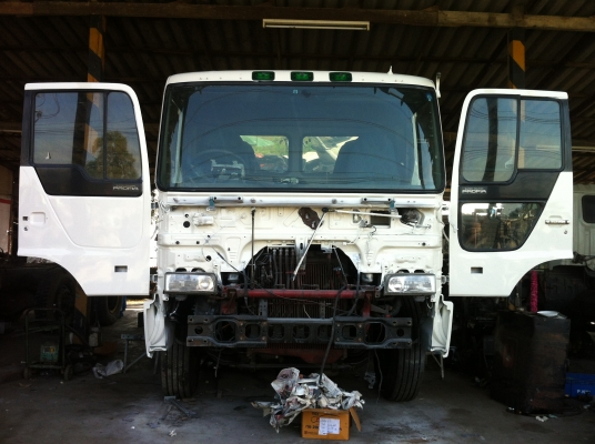 HINO PROFIA หัวลาก 2 เพลา 360 แรงม้า เครื่อง K13C ประกอบใหม่ ยังไม่เคยวิ่งในไทย